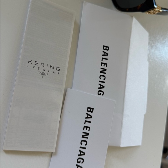 Balenciaga Black Sunglasses with Gold Detail - Picture 6 of 14